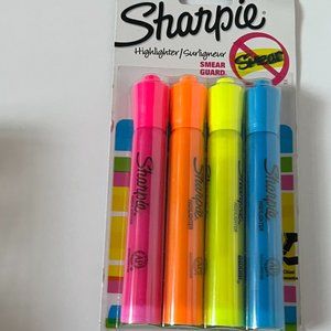 Sharpie Accent Highlighters Assorted Colors Pack of 4